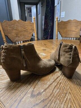 Minnetonka Brown Suede Ankle Booties with Stacked Heel